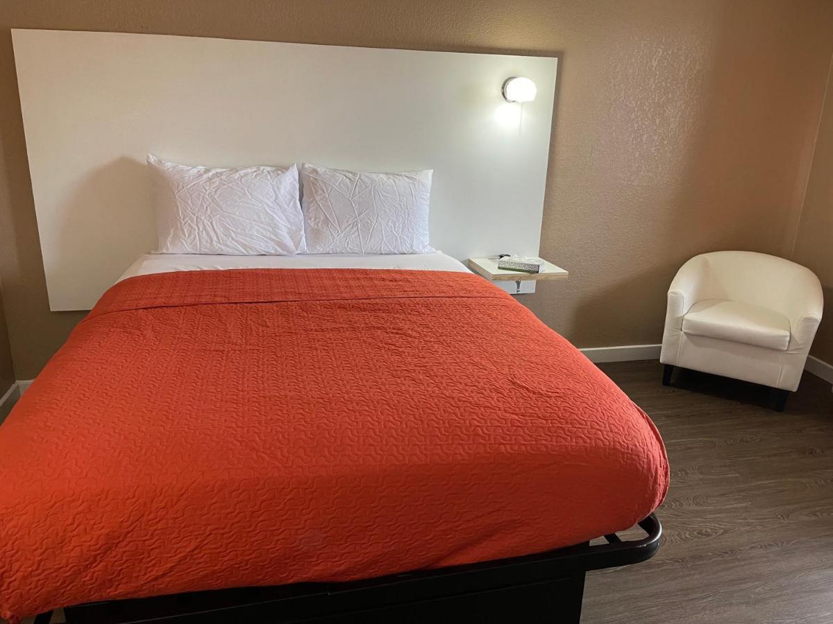 Hotel Eastin Atchison ภายนอก รูปภาพ